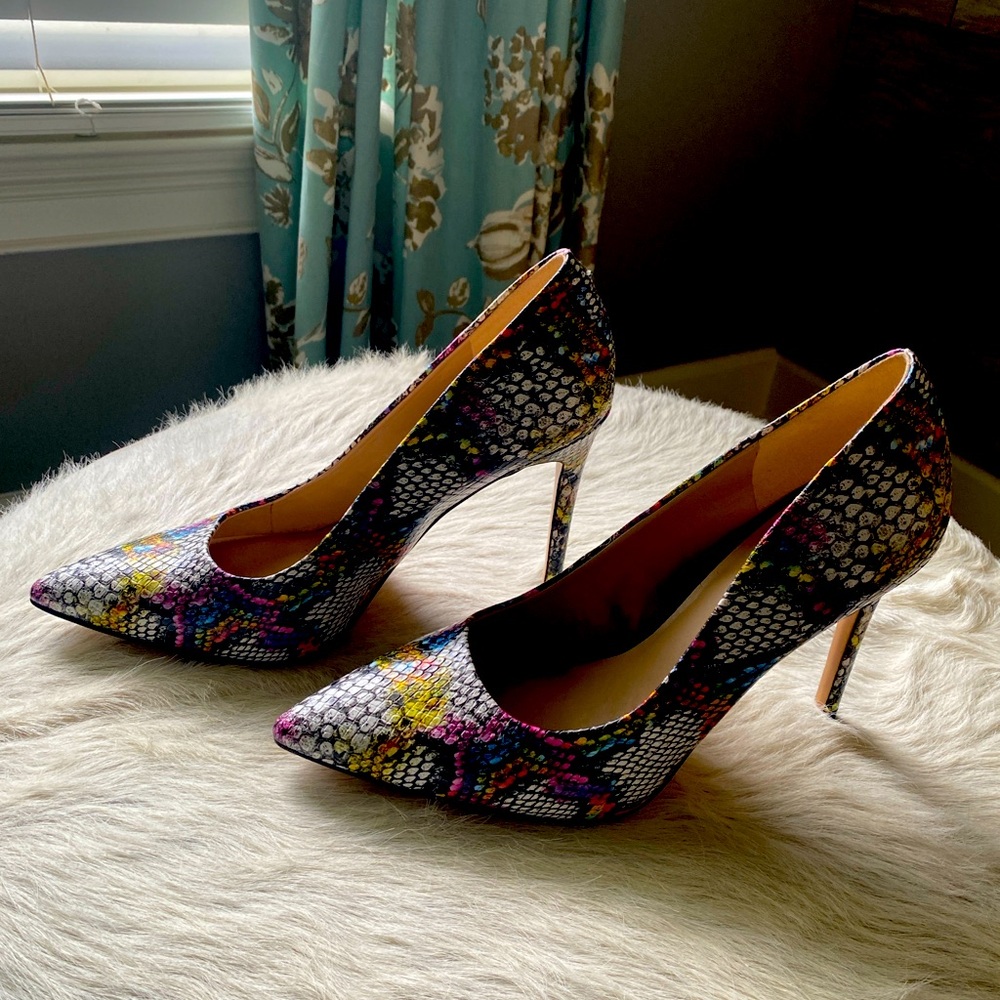 NWOT Mix No. 6 Fanta snakeskin pumps! size 9M. - Picture 4 of 6
